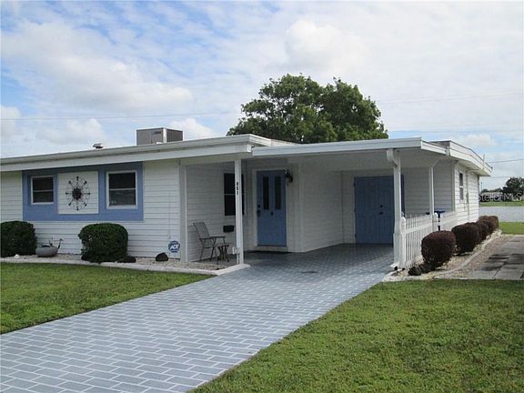 2nd image of 951 Cherry Hills Dr
