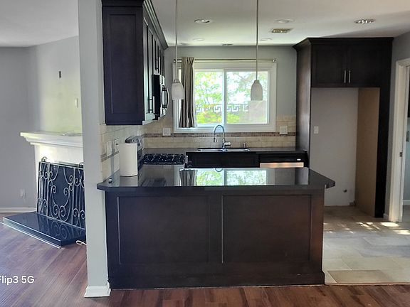 3rd image of 6661 Sheltondale Ave