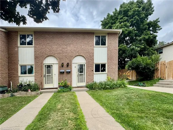 165 Green Valley Dr #8, Kitchener, ON N2P 1K3