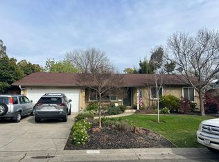 3016 Sandhurst Ct, Sacramento, CA 95821