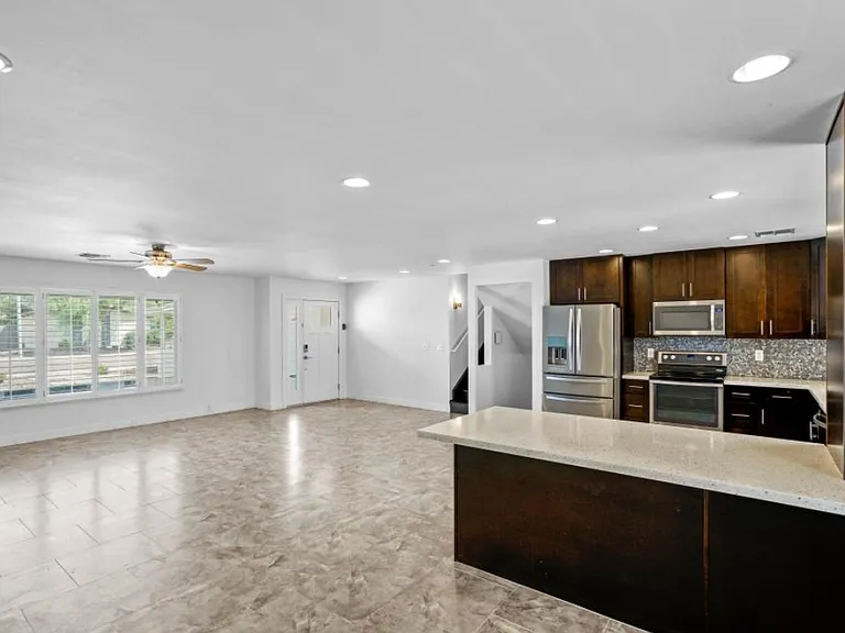 8613 E Valley Vista Dr — Photo 5
