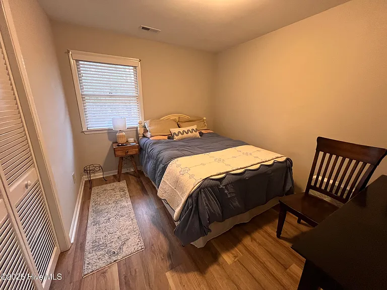 7019 N Sound Dr #NORTH — Photo 8