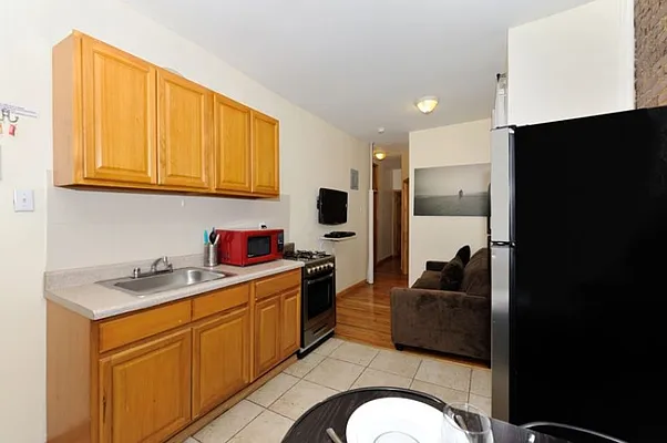 Rented by Eisenberg Exclusives | media 31