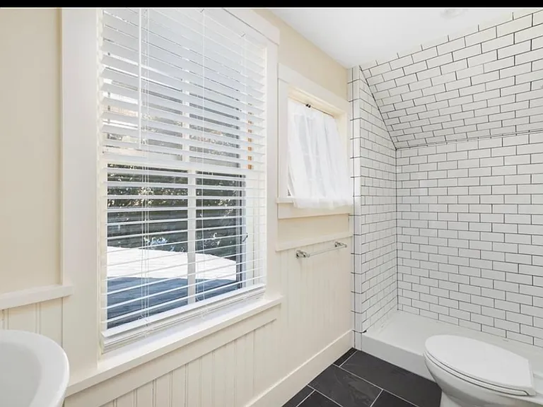 1934 Smith St #2 — Photo 12