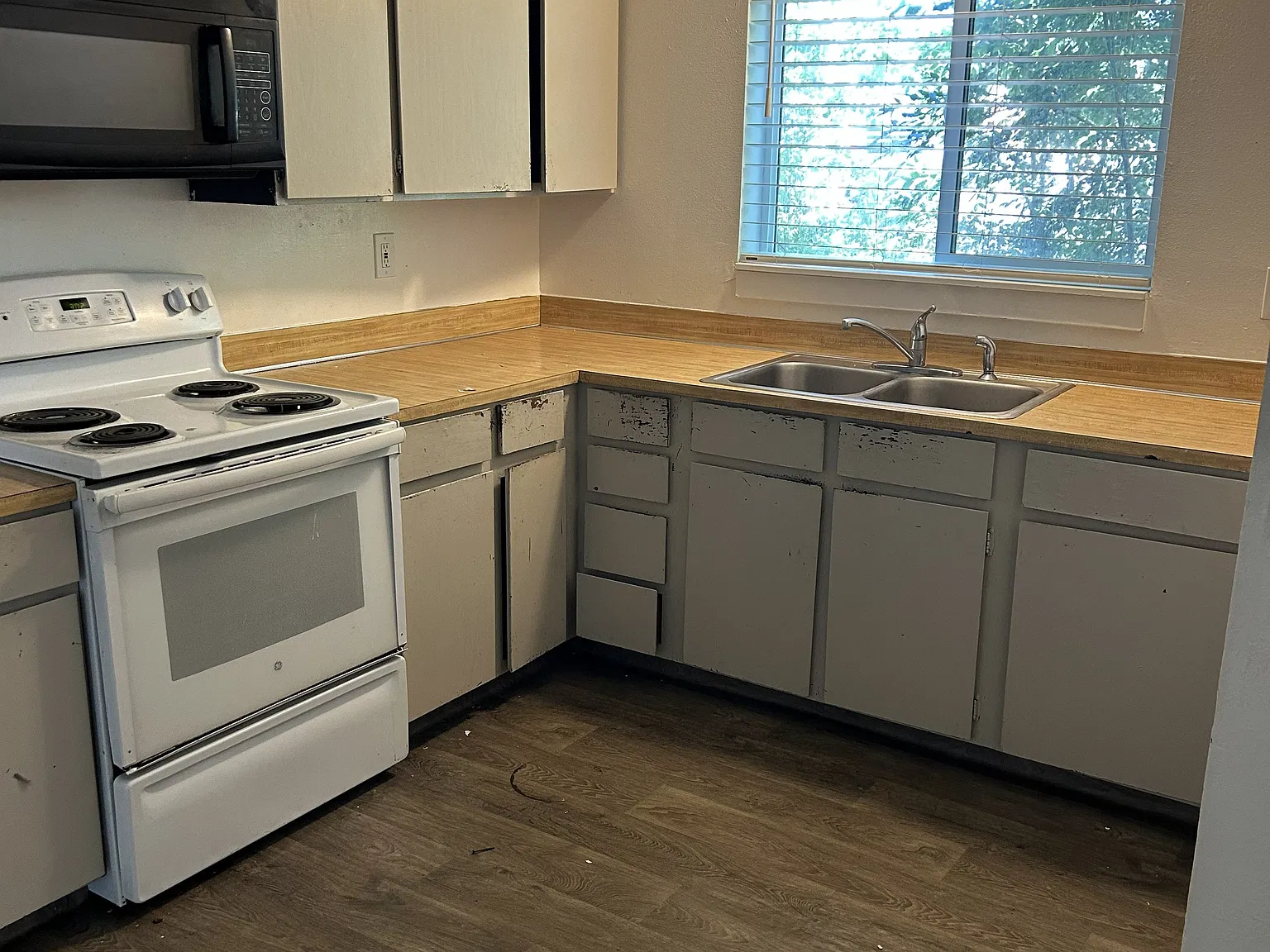 3 bed, 1170 sqft, $1,250 — Photo 2
