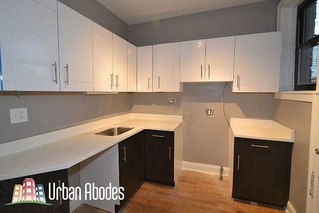 1st image of 629 W Cornelia Ave #Ua3n