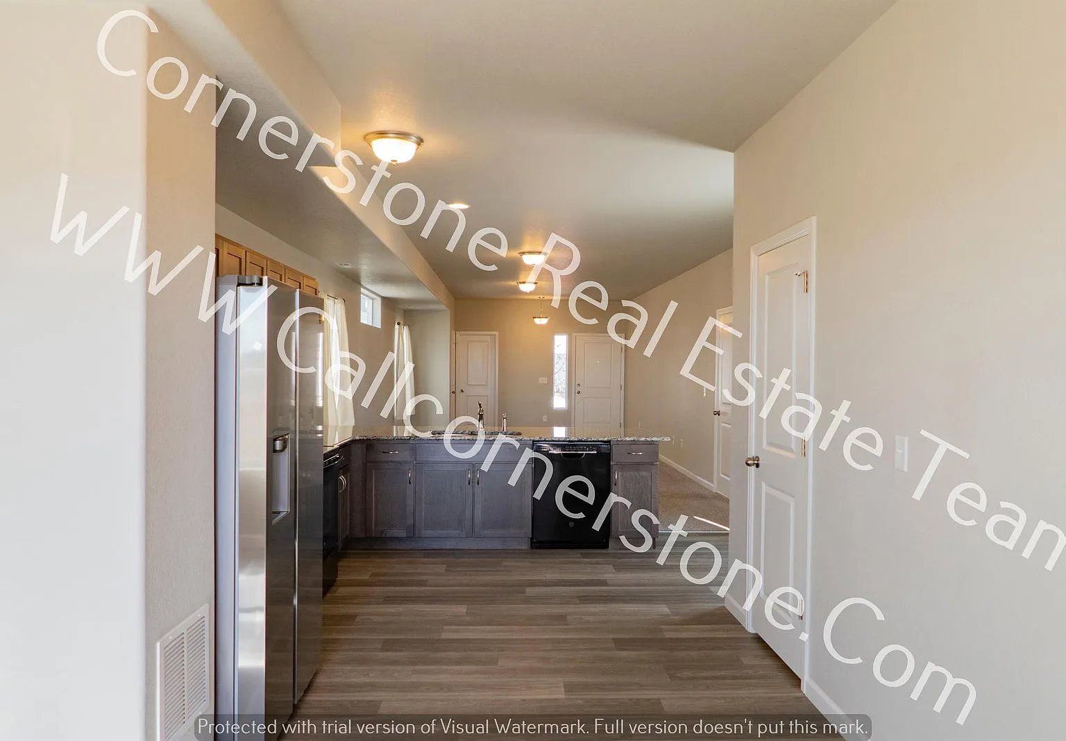 3 bed, 2.5 bath, 1600 sqft, $2,022 — Photo 2