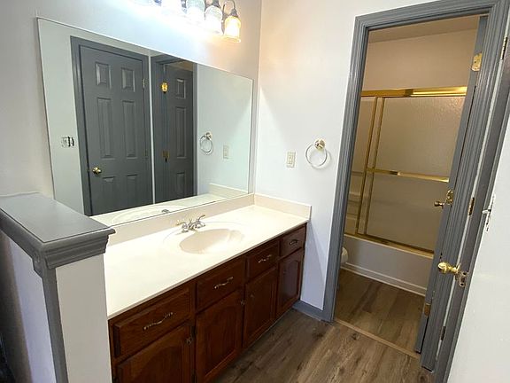 2nd image of 7421 Dunbarton Dr