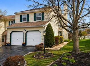 118 Henning Dr, North Wales, PA 19454
