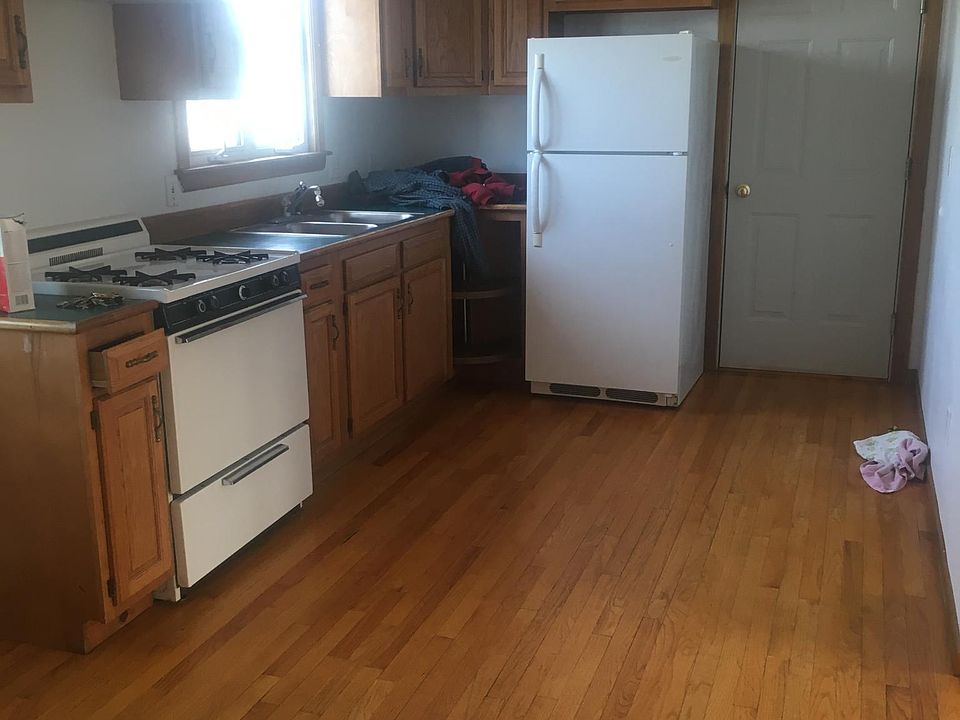 2nd image of 3 Tremont St APT 2