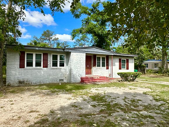 2nd image of 2324 Sterling Pl