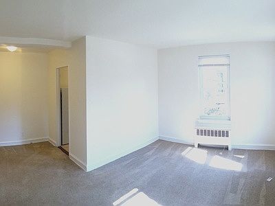 5th image of 139 W Tulpehocken St APT A1