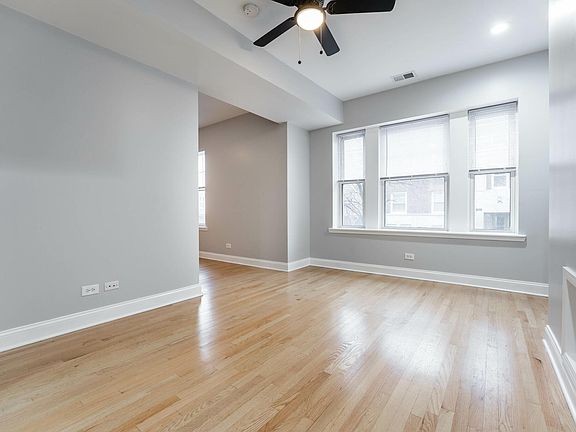 3rd image of 1003 W Sunnyside Ave