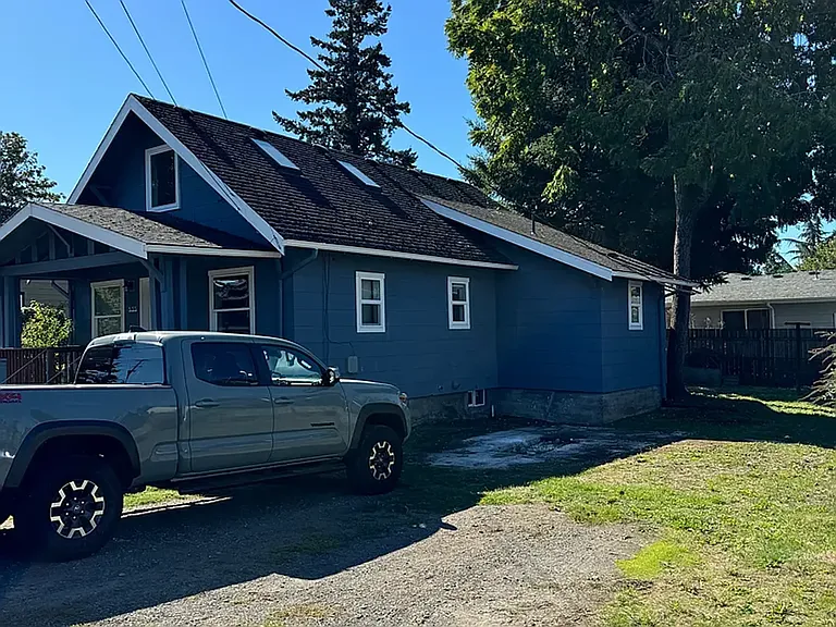 535 NE 94th Ave — Photo 13