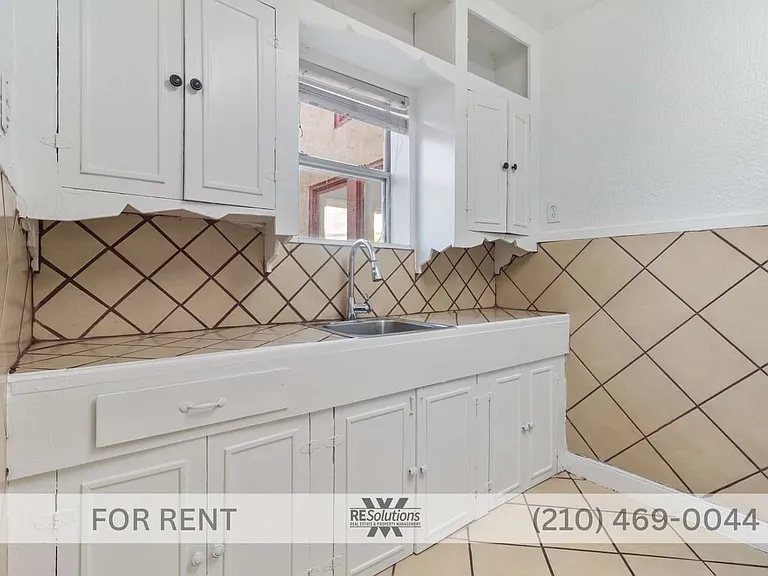 1630 W Rosewood Ave #C — Photo 11