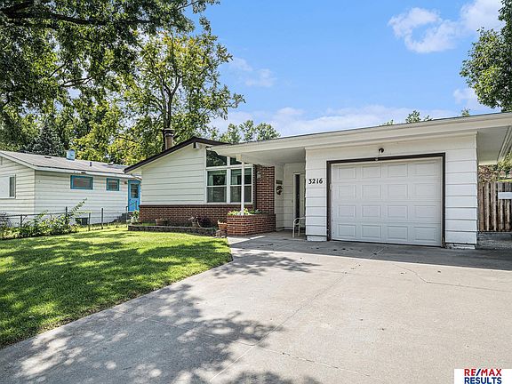 2nd image of 3216 Cottonwood Ln