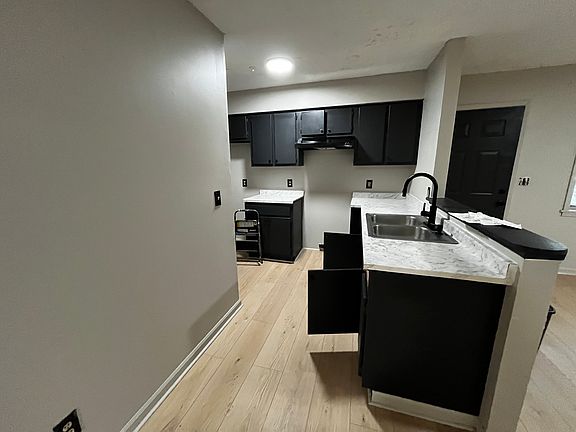 3rd image of 505 Johnson St #R