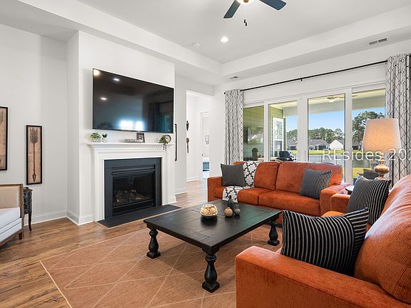 4th image of 64 Lantana Way