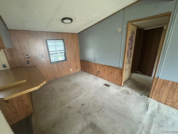 3rd image of 2445 E Grand River Rd Lot 39