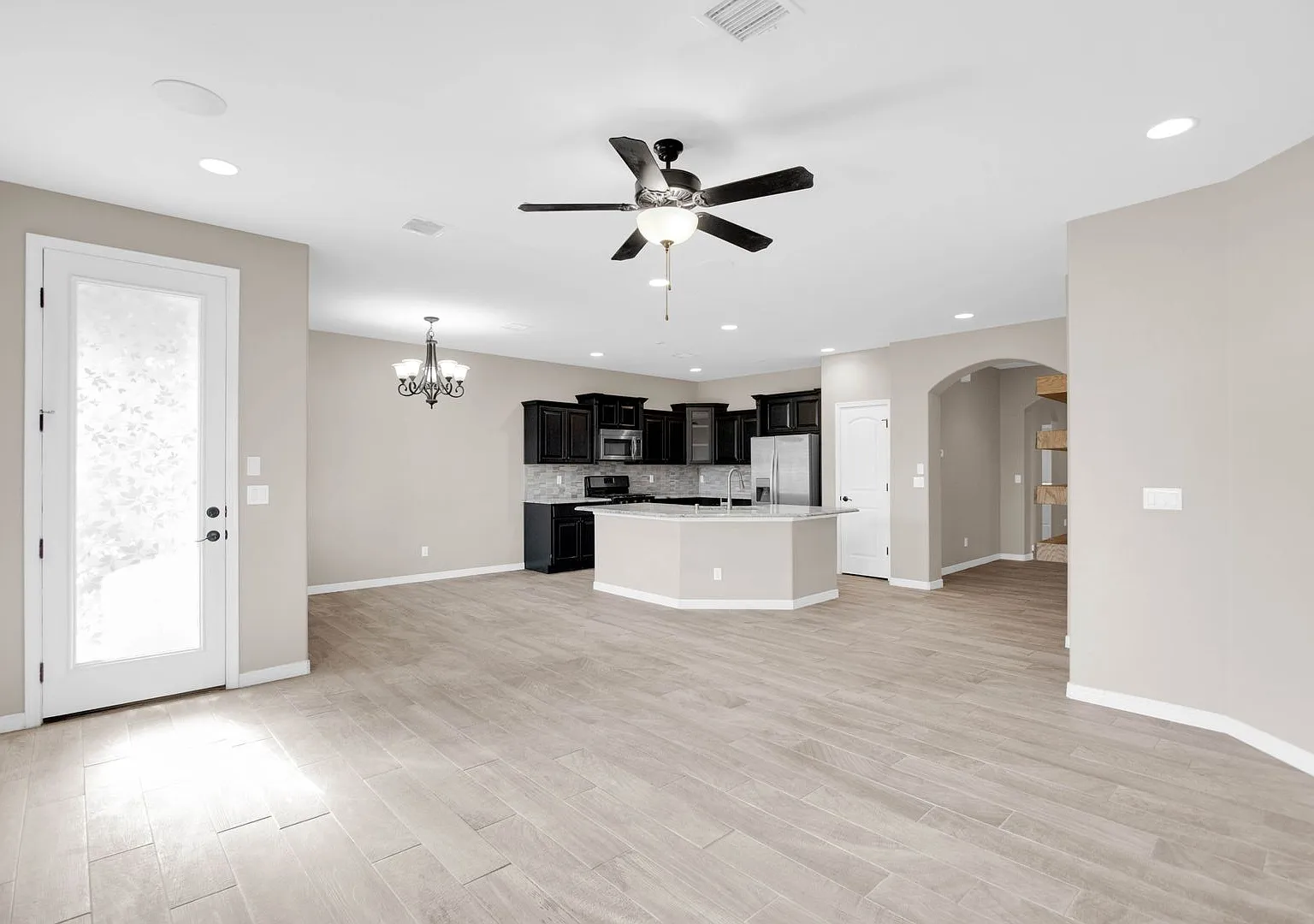 Spacious 4 Bedroom Home for Rent in Sunland Park, NM! — Photo 4