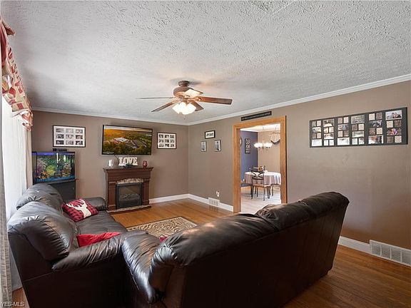 4th image of 1341 Brookwood Dr