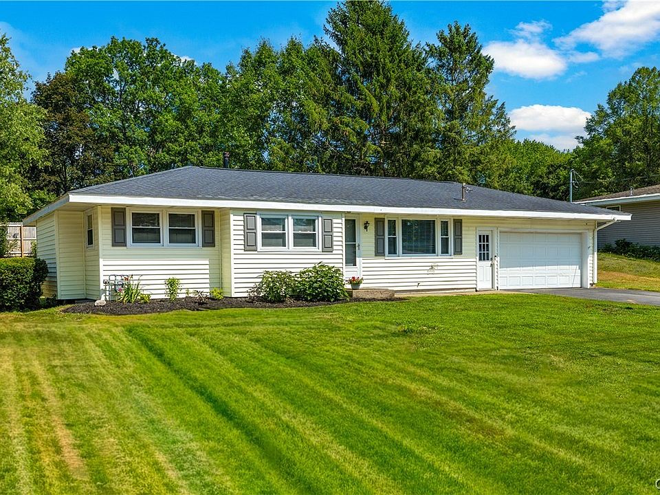1st image of 8814 Walnut Dr