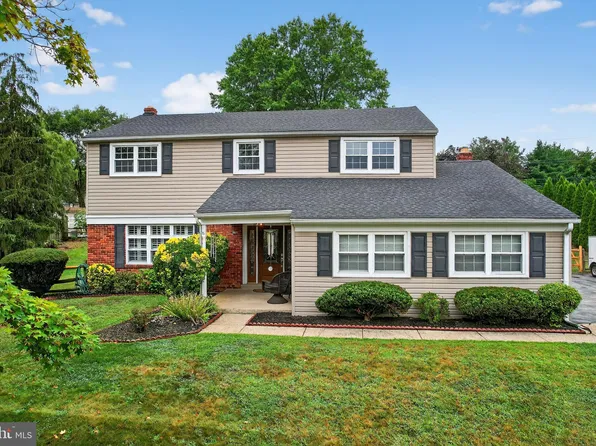 3133 Eisenhower Rd, Norristown, PA 19403