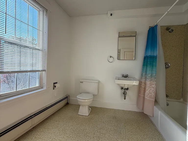 108 Apsley St #5 — Photo 8