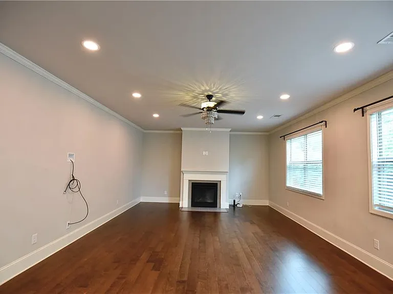 4358 Mantova Dr — Photo 9