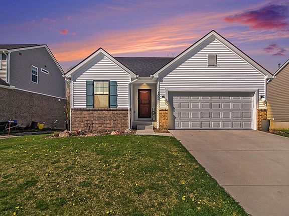 2nd image of 8864 Somerset Ln