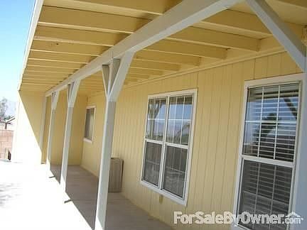 Back of the house : Sun never quite gets into the house