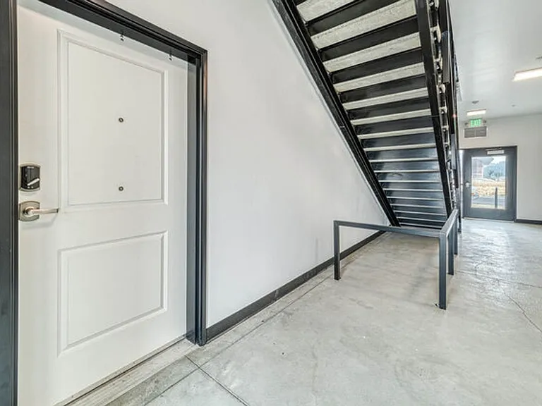 1890 Thea Ave — Photo 35