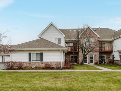 4720 South Hunter LANE, New Berlin, WI, 53151