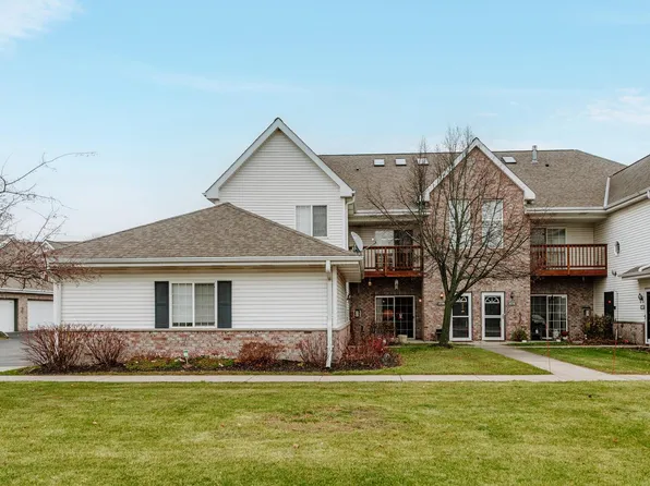 4720 South Hunter LANE, New Berlin, WI 53151