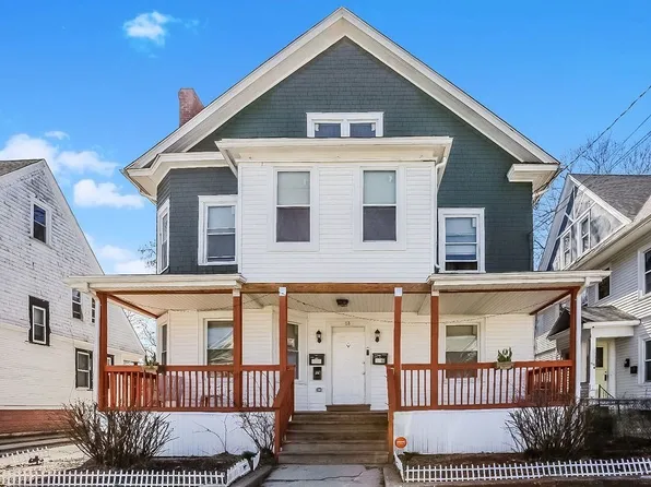 68 Whittier St, Springfield, MA 01108