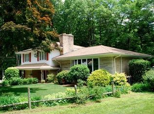 4 Roger Williams Ct, Smithfield, RI 02828