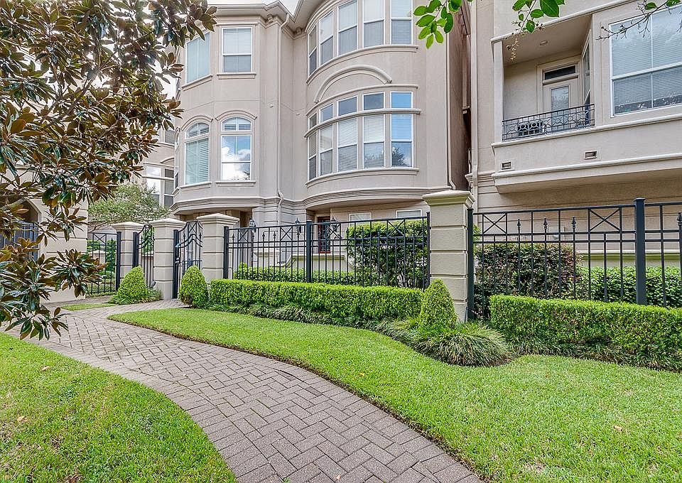1st image of 1515 Hyde Park Blvd APT 13