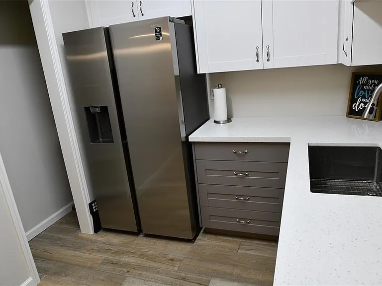 2100 Tanglewilde St #515 — Photo 3