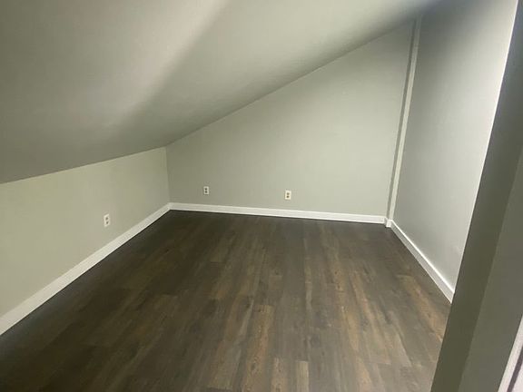 3rd image of 206 Polster Dr #B