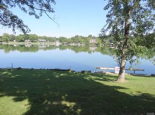 1035 Huron Trl, Jamestown, OH 45335