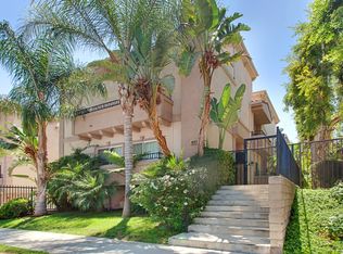 16426 Kittridge St UNIT 8, Lake Balboa, CA 91406