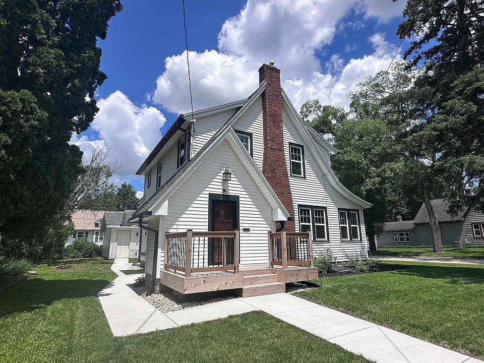 1st image of 1221 Grace St