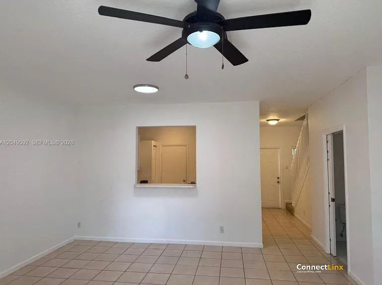 3 bed, 2.0 bath, 1436 sqft, $3,195 — Photo 3