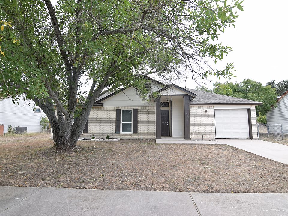 1st image of 305 Halter Dr