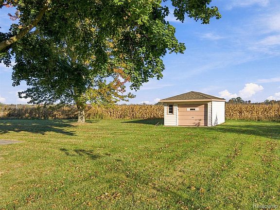 4th image of 22275-29 Mile Rd