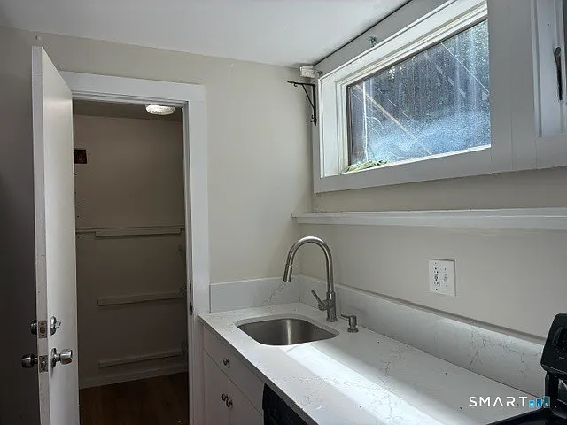 38-GRNDFL Academy St — Photo 6
