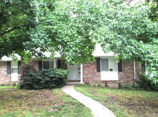 814B S Fairview Rd, Columbia, MO 65203