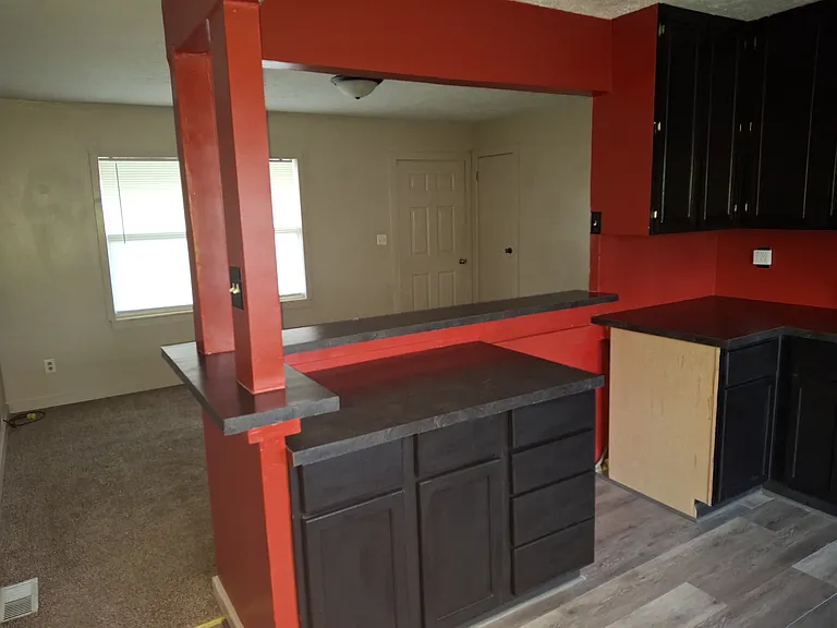 5439 Gerald Dr — Photo 6