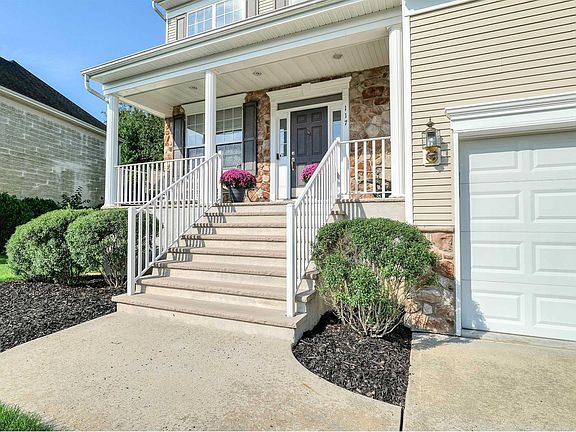 2nd image of 117 Carmel Dr