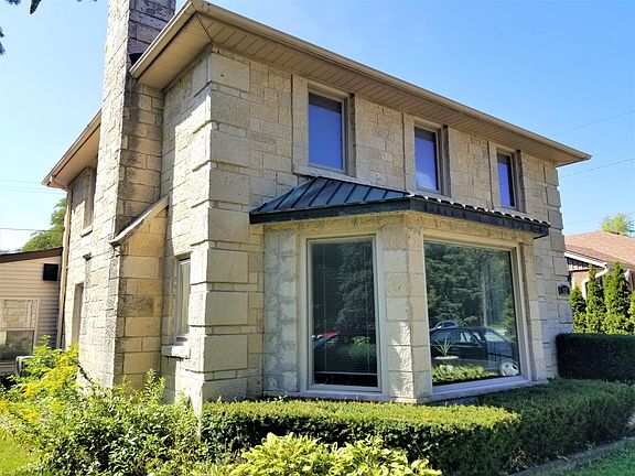 4th image of 112 Lake Dr